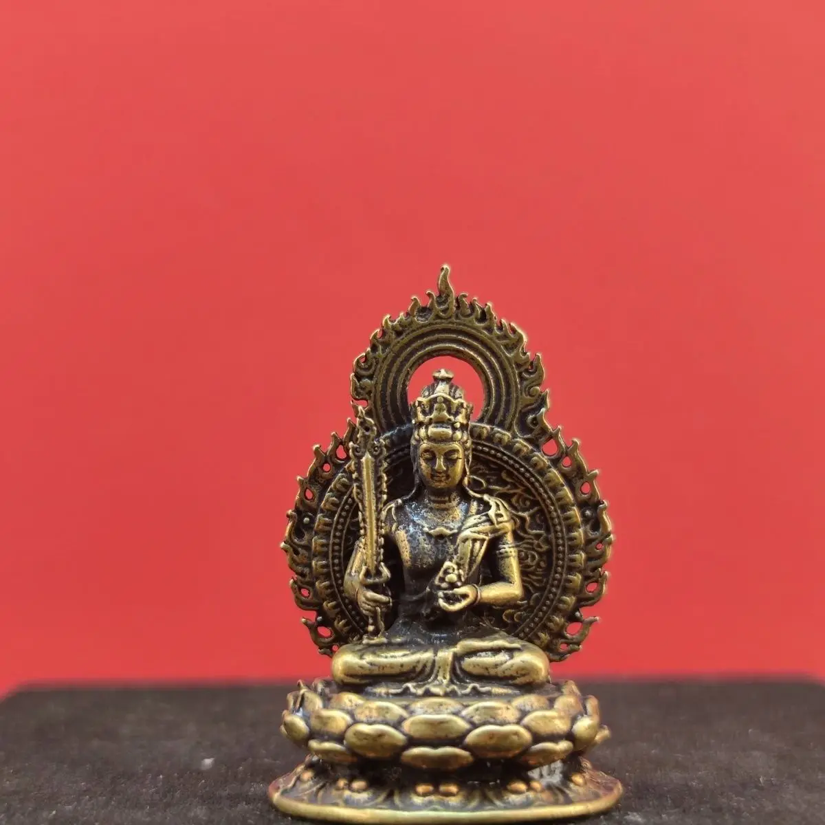 Copper Bodhisattva Akashagarbha Desktop Car Center Console Ornaments Buddha Statue Crafts Cultural Plaything and Bronze Ware