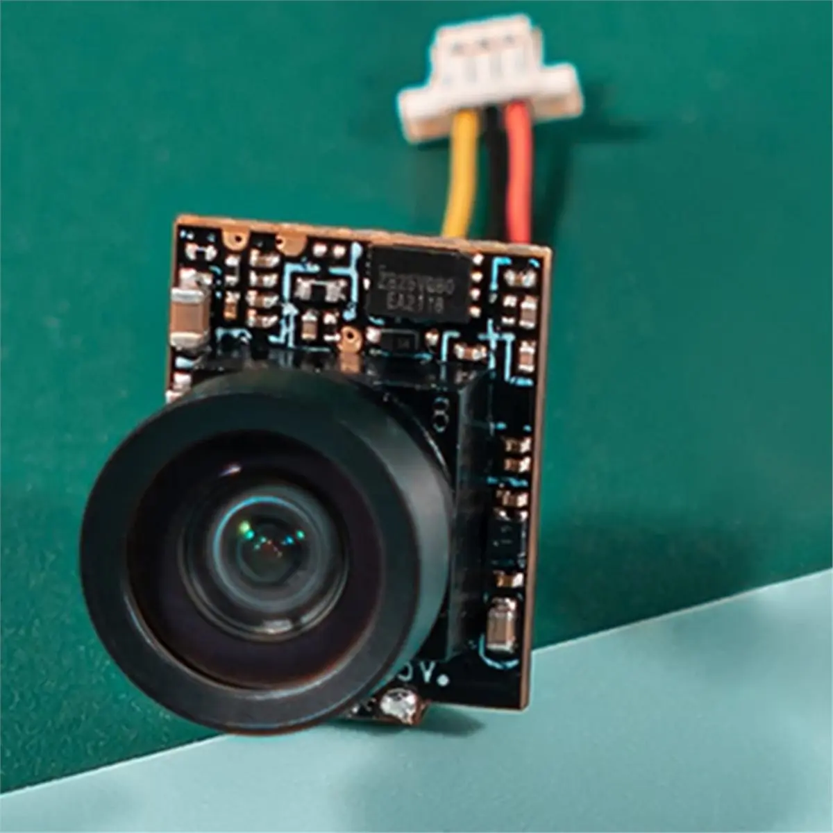 【必須アイテムリスト】c03-fpvマイクロカメラ（21mmレンズ付き）、小型構造に最適