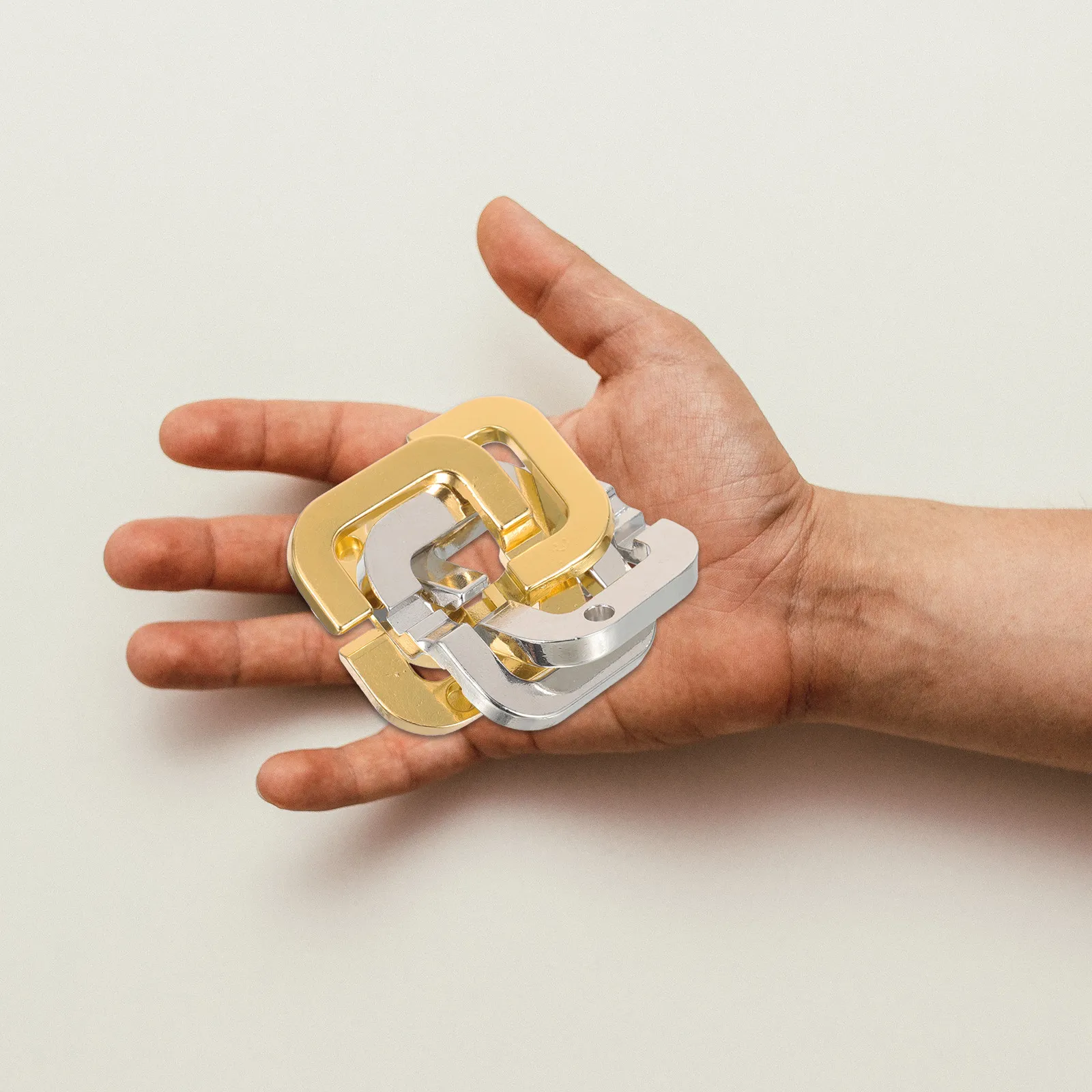 

3Pcs Brain Teaser Metal Puzzle Ming Lock Elders Hand Coordinator Trainer Relaxing Activity Gift Brain Puzzle Games