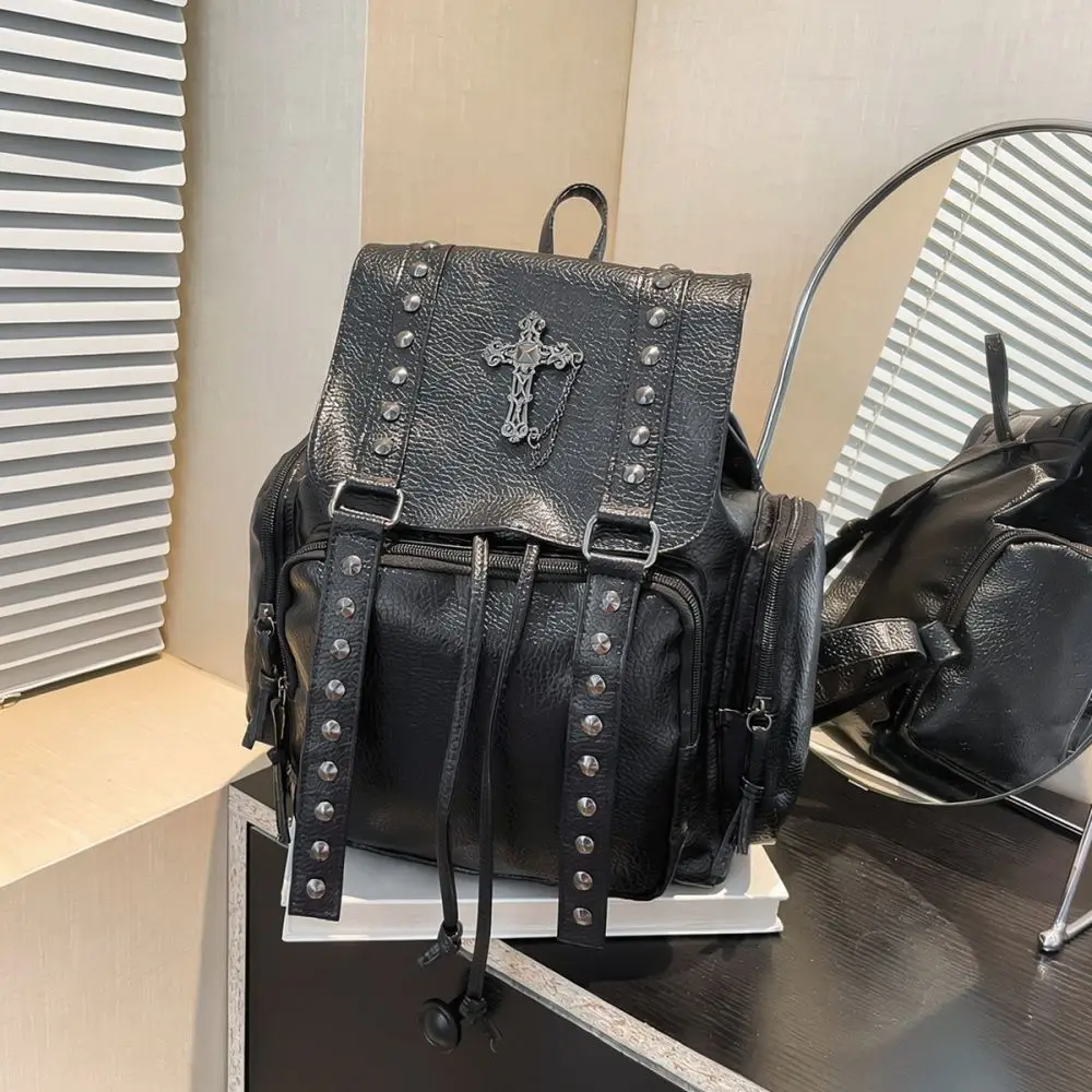 sac-a-dos-en-cuir-pu-style-punk-avec-rivets-et-ornements-croises-sac-d'ecole-style-moto-sac-de-voyage-tendance-grande-capacite-sac-a-dos-de-jour-pour-femme