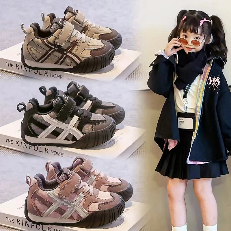 

2025 Winter Lightweight and Breathable Children's Sports Shoes Boys' Sports Shoes Soft Soled Fashionable Girls' Casual Shoes