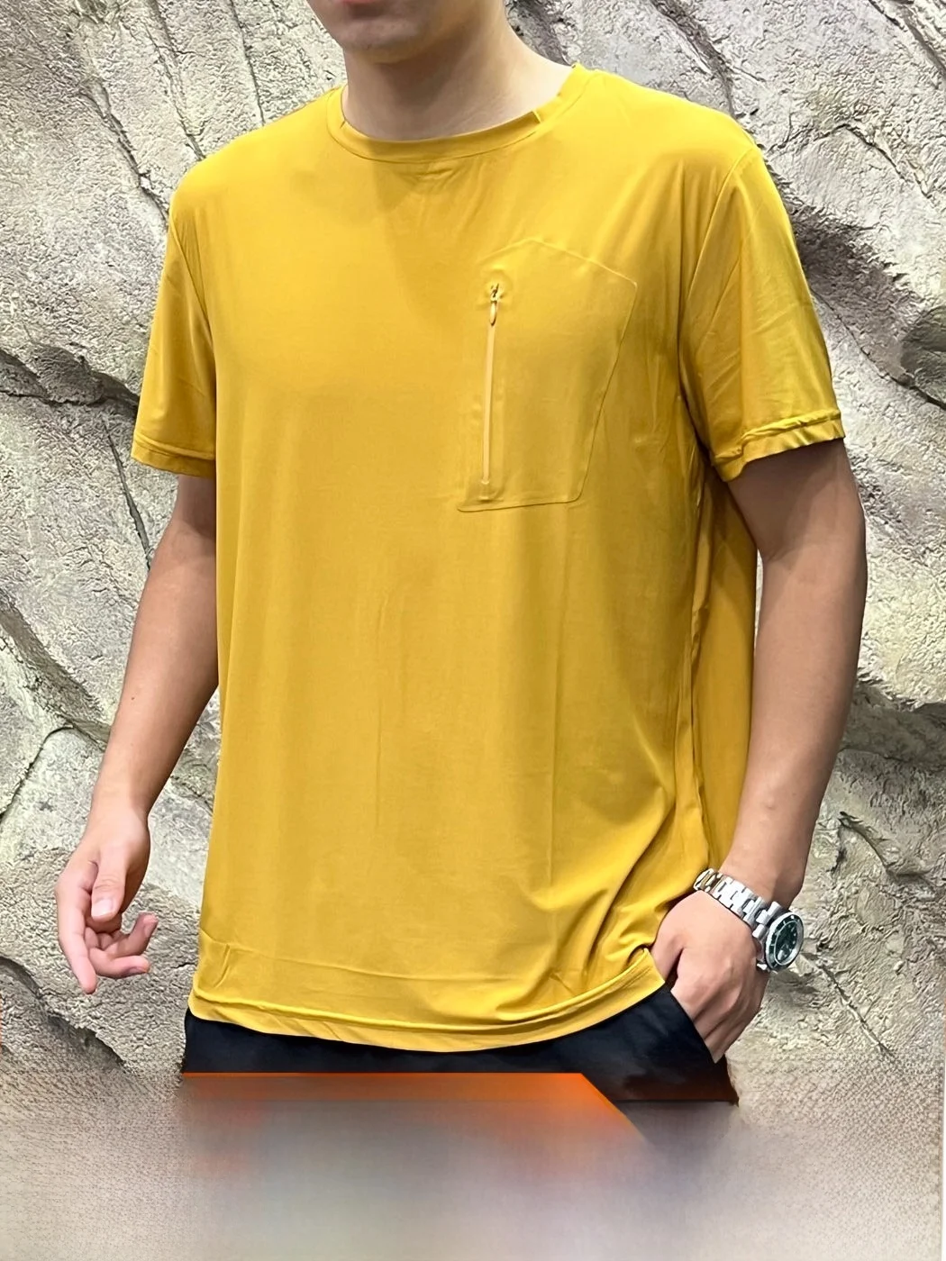 Cooling Milk Silk Laser Perforated Outdoor Summer Men's Sport Elastic Ice Sensation Quick Dry Glued Short Sleeve T-Shirt