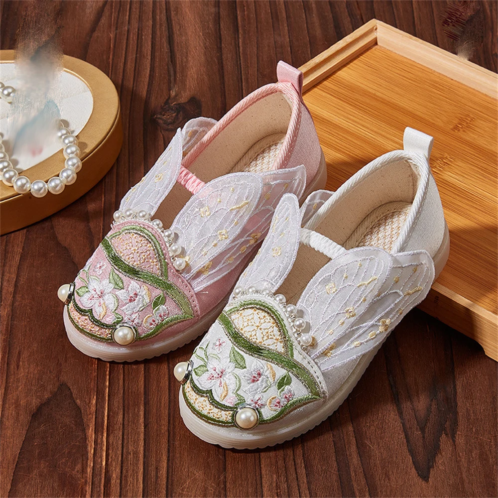 Süße Kinder Mädchen bestickte Perlen Schuhe alten Stil weichen Sohlen alten Peking Stoff Wohnungen Kinder Frühling Herbst Tanz schuhe