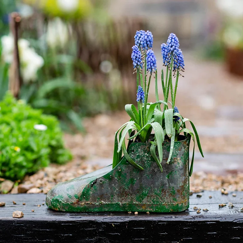 Iron Boots Flowerpots Creative Vintage Floral Decorations Green Boot Shape Metal Flower Pot Outdoor Courtyard Garden Decoration