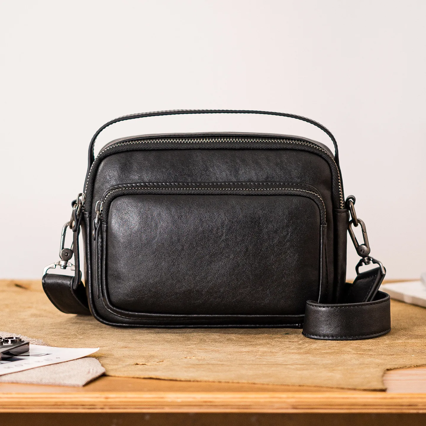 

outdoor casual high quality first layer cowhide men's shoulder bag daily commuting genuine leather work black crossbody bag