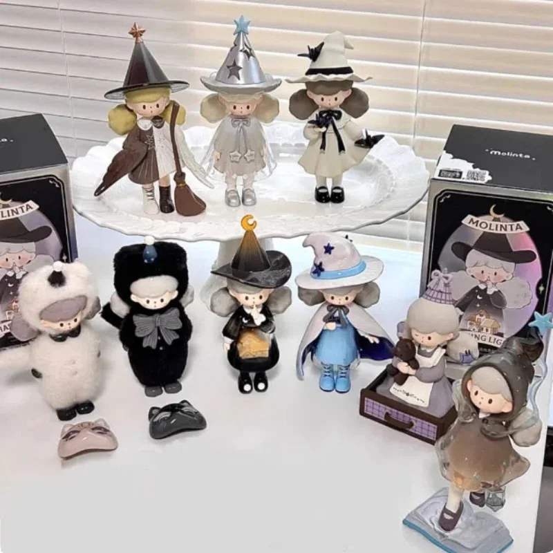 

FINDING UNICORN Molinta Chasing Light Series Blind Box Toys Kawaii Anime Action Figure Surprise Mystery Box Dolls Girls Gift