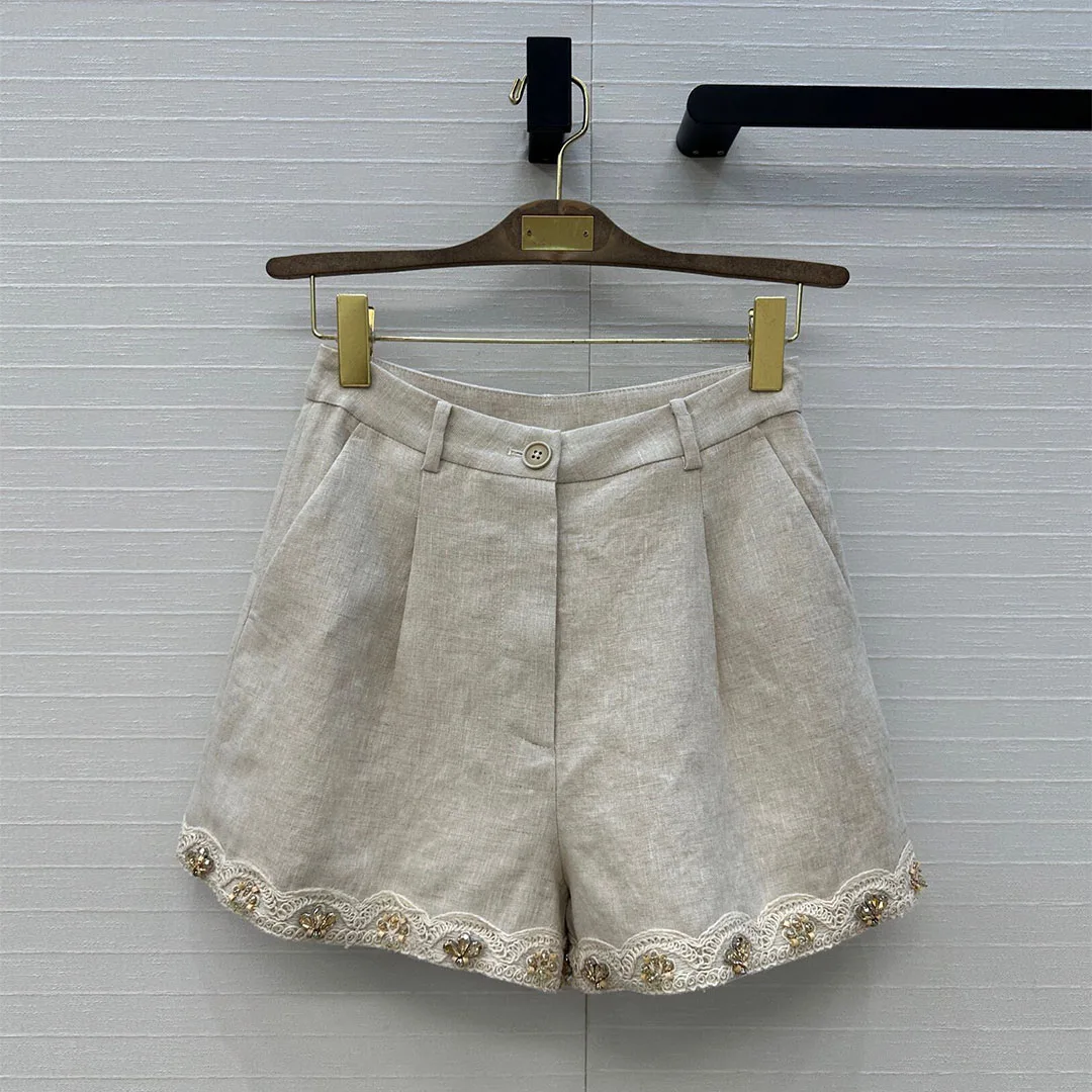 

Новинка 2023 года, летние шорты из 100% льна в стиле Old Money, женские плиссированные роскошные шорты с высокой талией и вышивкой бисером, бежевые повседневные шорты