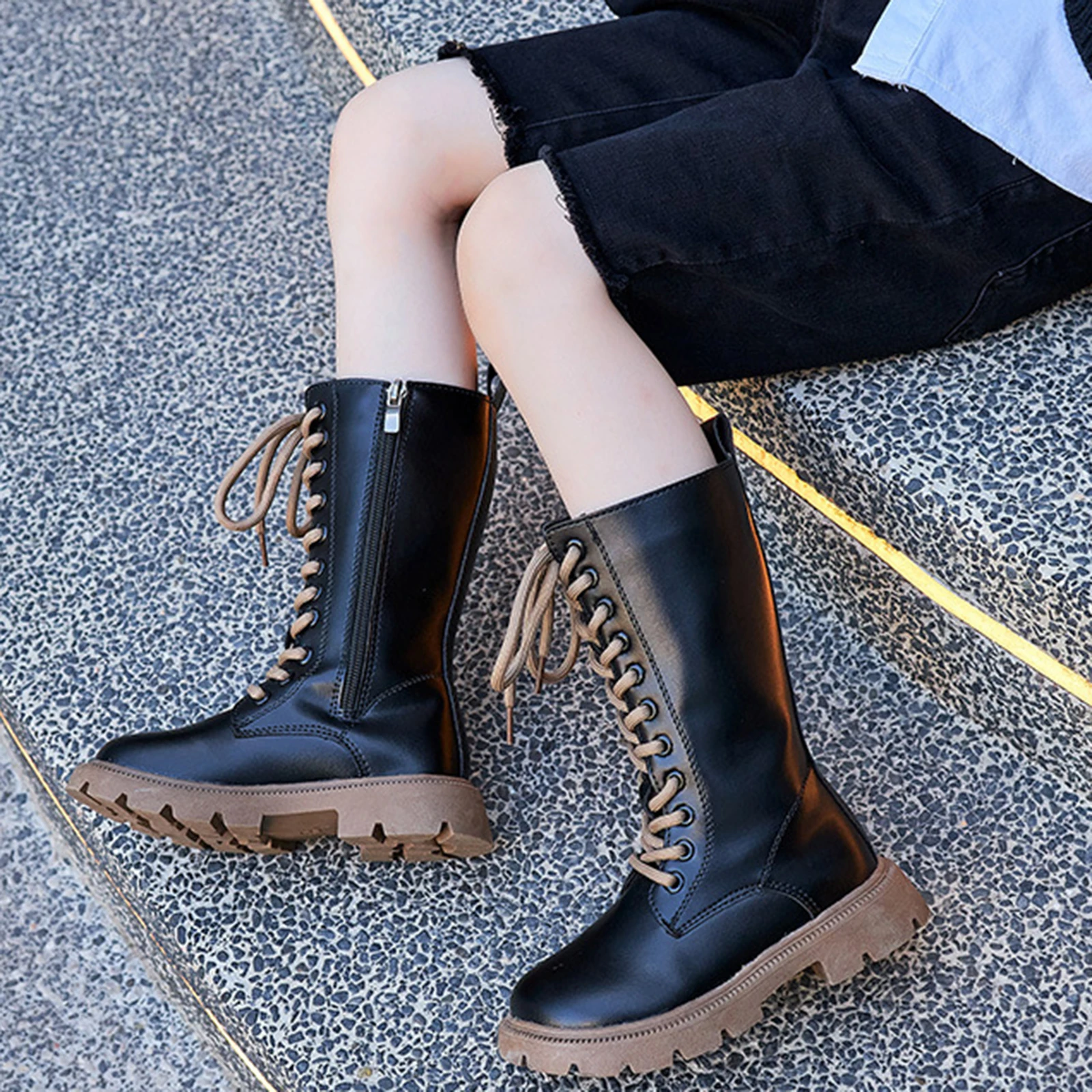 

Детские черные зимние модные ботинки из искусственной кожи до середины икры для девочек, теплые, на квадратном каблуке, с круглым носком, повседневные, на шнуровке, удобные