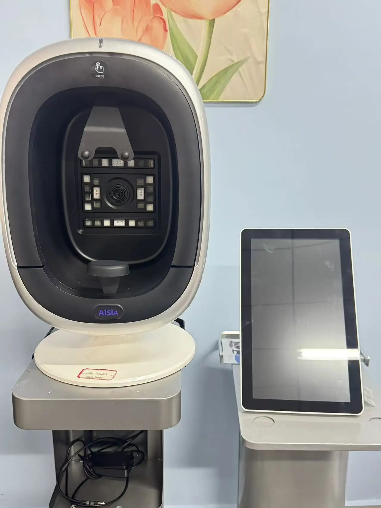 15.6 Inch Screen 3D AI Facial Skin Analyzer Multi Language Skin Analysis Face Scanner Machine for Commercial Use