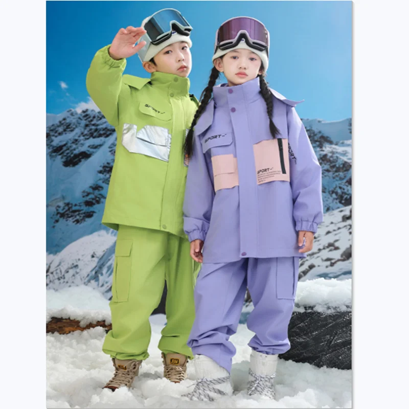 Abbigliamento da sci per bambini Vestito da assalto caldo a tre prove per ragazza da ragazzo Studenti Stormsuit Giacca da neve da viaggio all'aperto Pantaloni sportivi