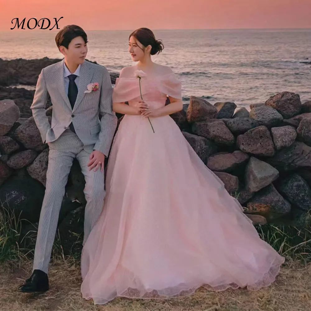 

MODX Princess Off Shoulder Pink Wedding Dresses Korea Photoshoot Dotted Tulle Short Sleeves Corset Back Evening Gowns Garden