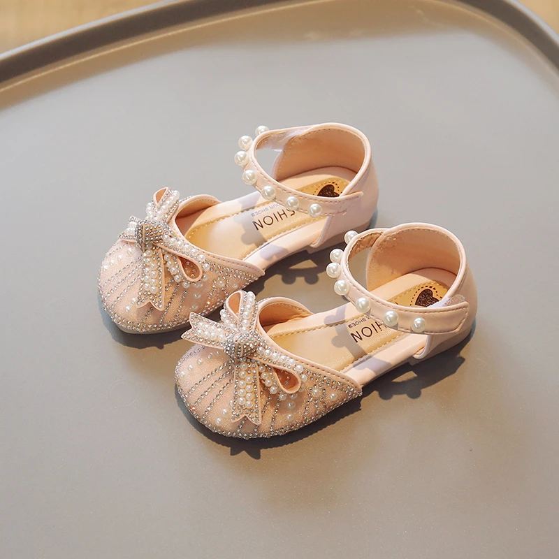 Sandales à nœud papillon perlé pour filles, chaussures de soirée de danse princesse, semelle souple, anti-ald, cristal, chaussures plates pour enfants, été, nouveau, 2023