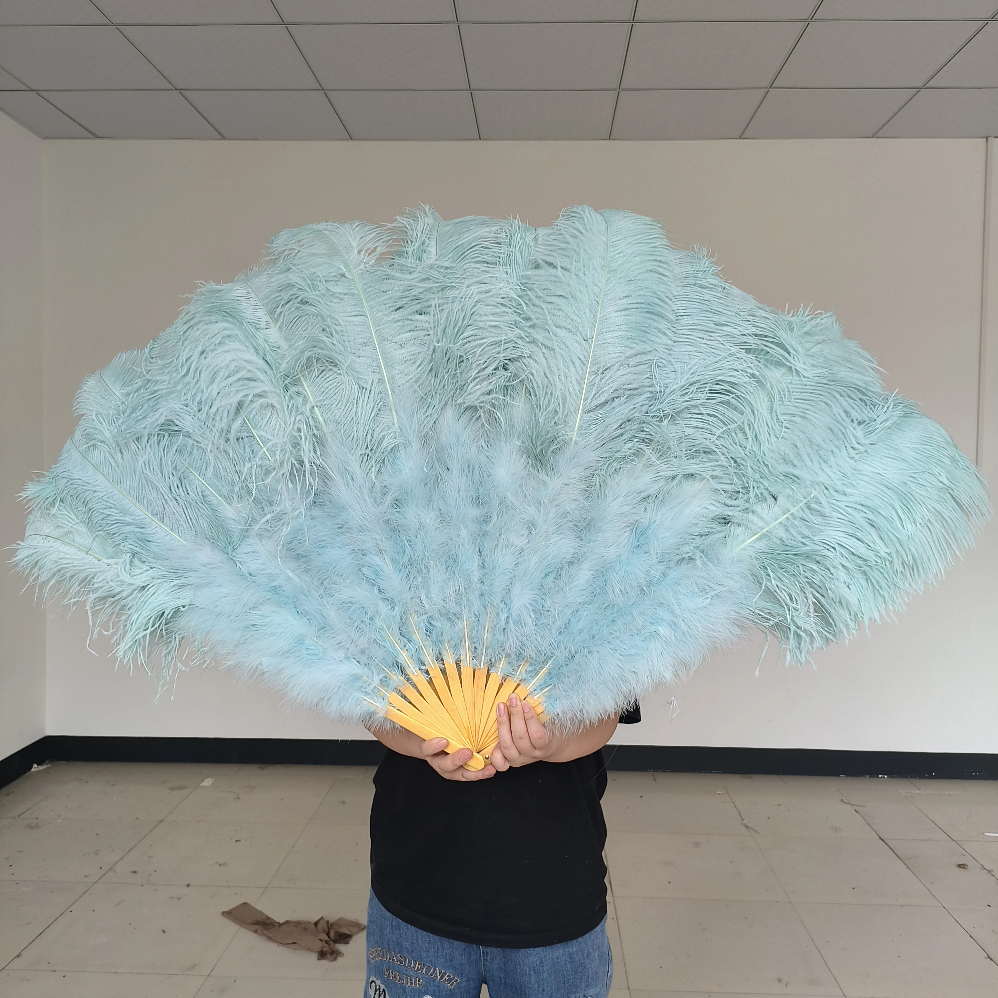Wholesale 10PC Light Blue Ostrich Feathers Fans Large Bulk for Carnival Club Belly Dance Magic Show Props Stage Performance