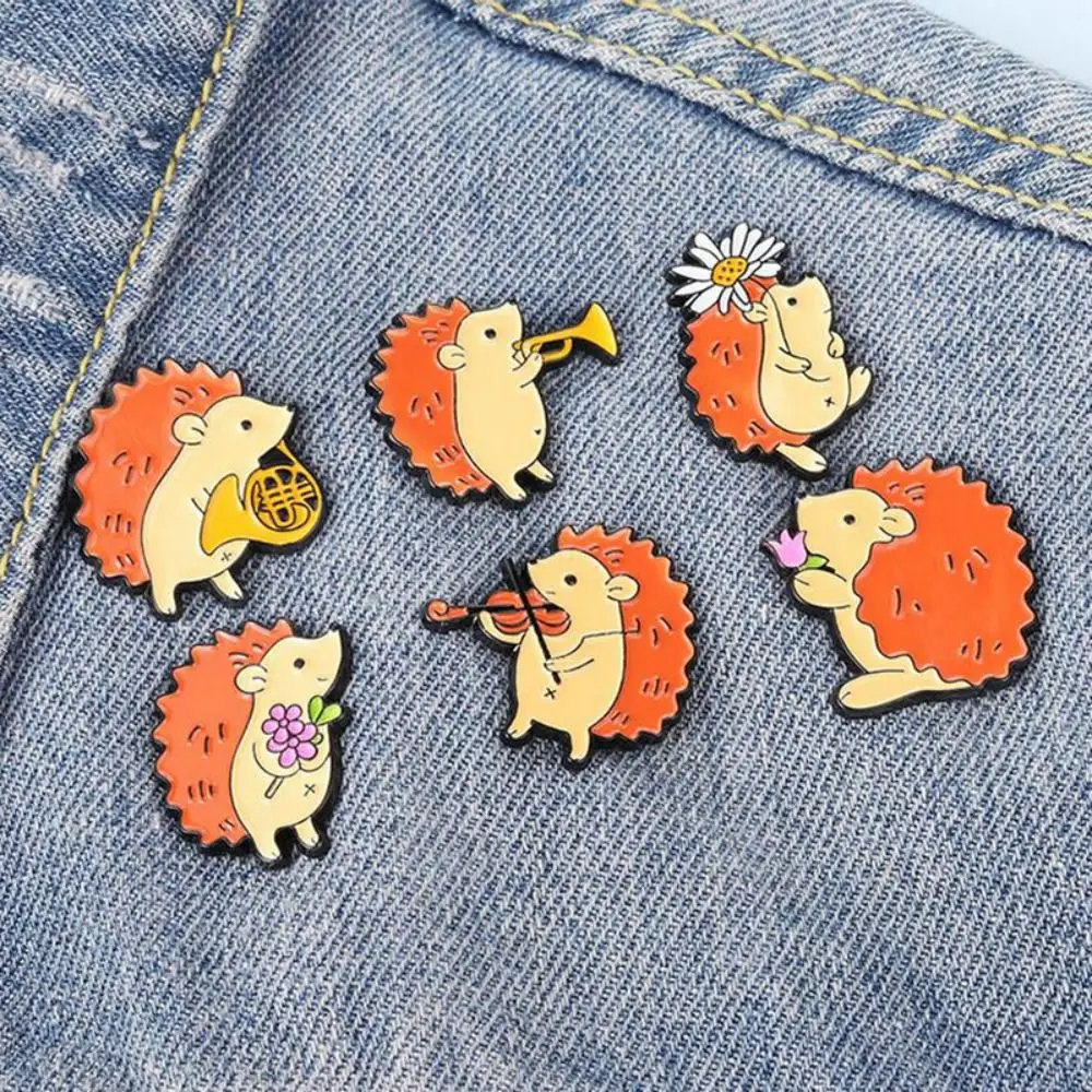 For Kids French Horn Baking Paint Violin Alloy Cartoon Hedgehog Brooch Enamel Badge Musician Audience Pin Backpack Decoration