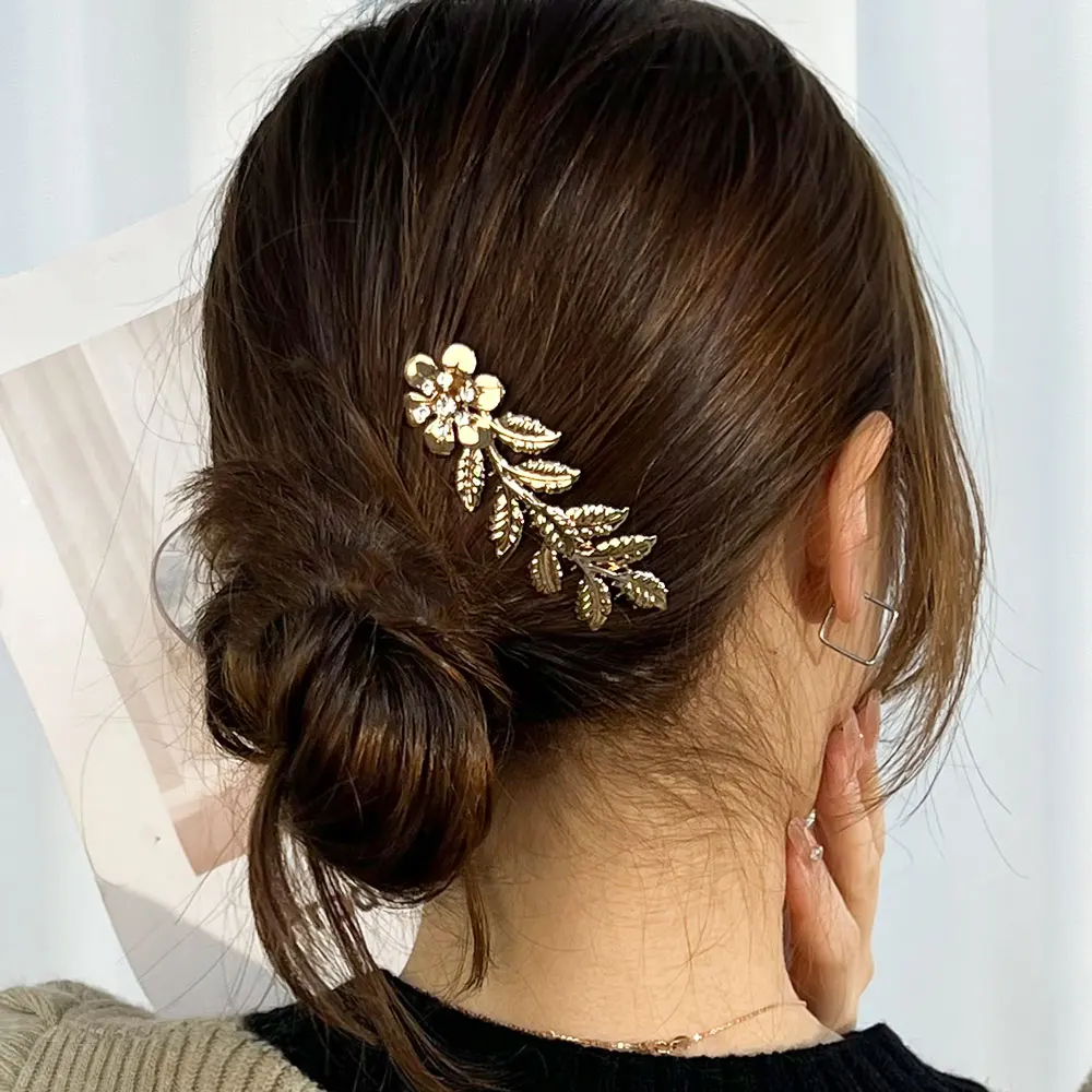 Golden Leaf Hair Comb for Women Bridal Romantic Charm Headdress fashion Wedding Classic Hair Combs Elegant Headwear Accessories