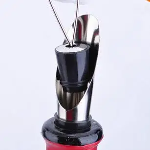 Stylish Stainless Steel Wine Pourers Wine Funnel Bottle Pourer Dumping Wine Stoppers Plug Bar Tools HOT SALE 1pc