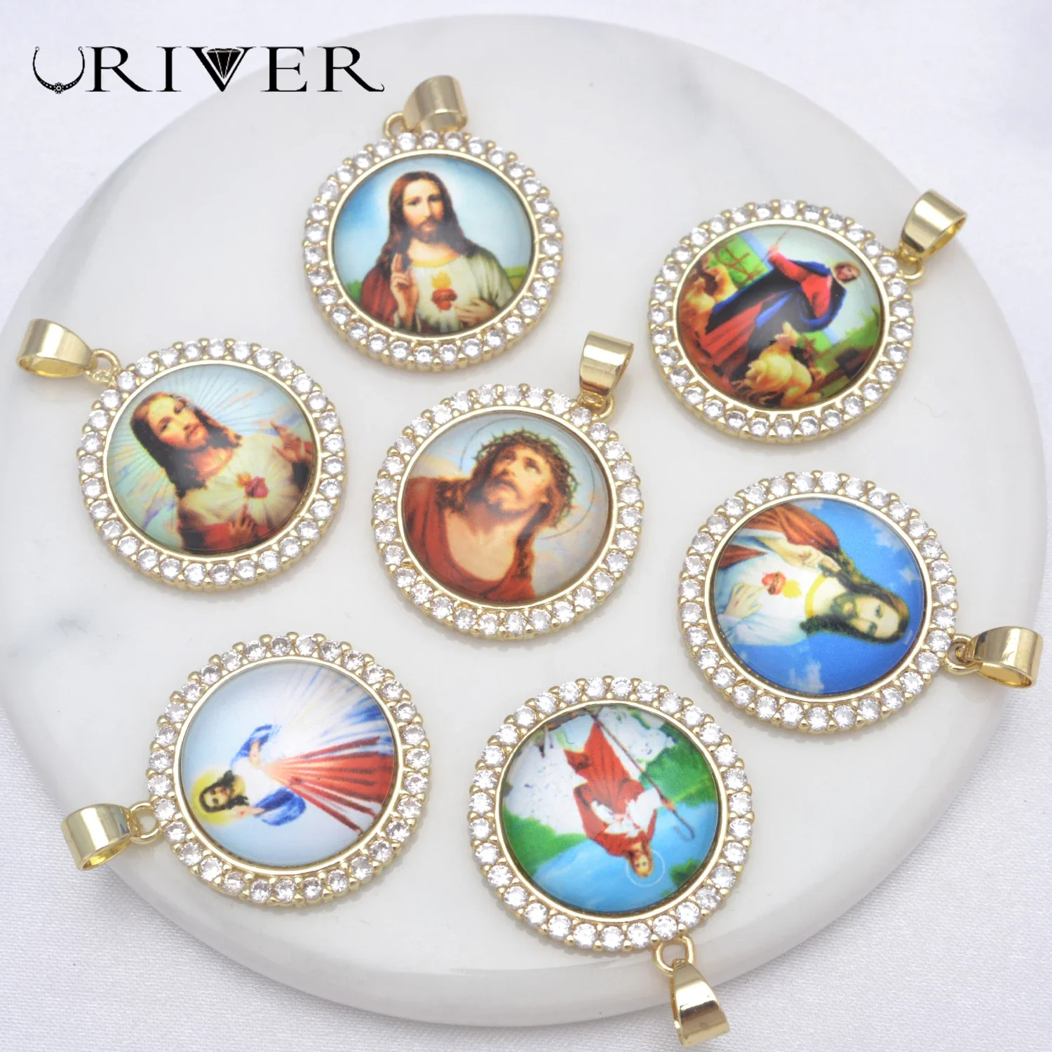 

3 Pcs DIY Pendant Christian Religious St Jude Jesus Virgin Mary Charm for Jewelry Making Classic Round Amulet Jewelry Material