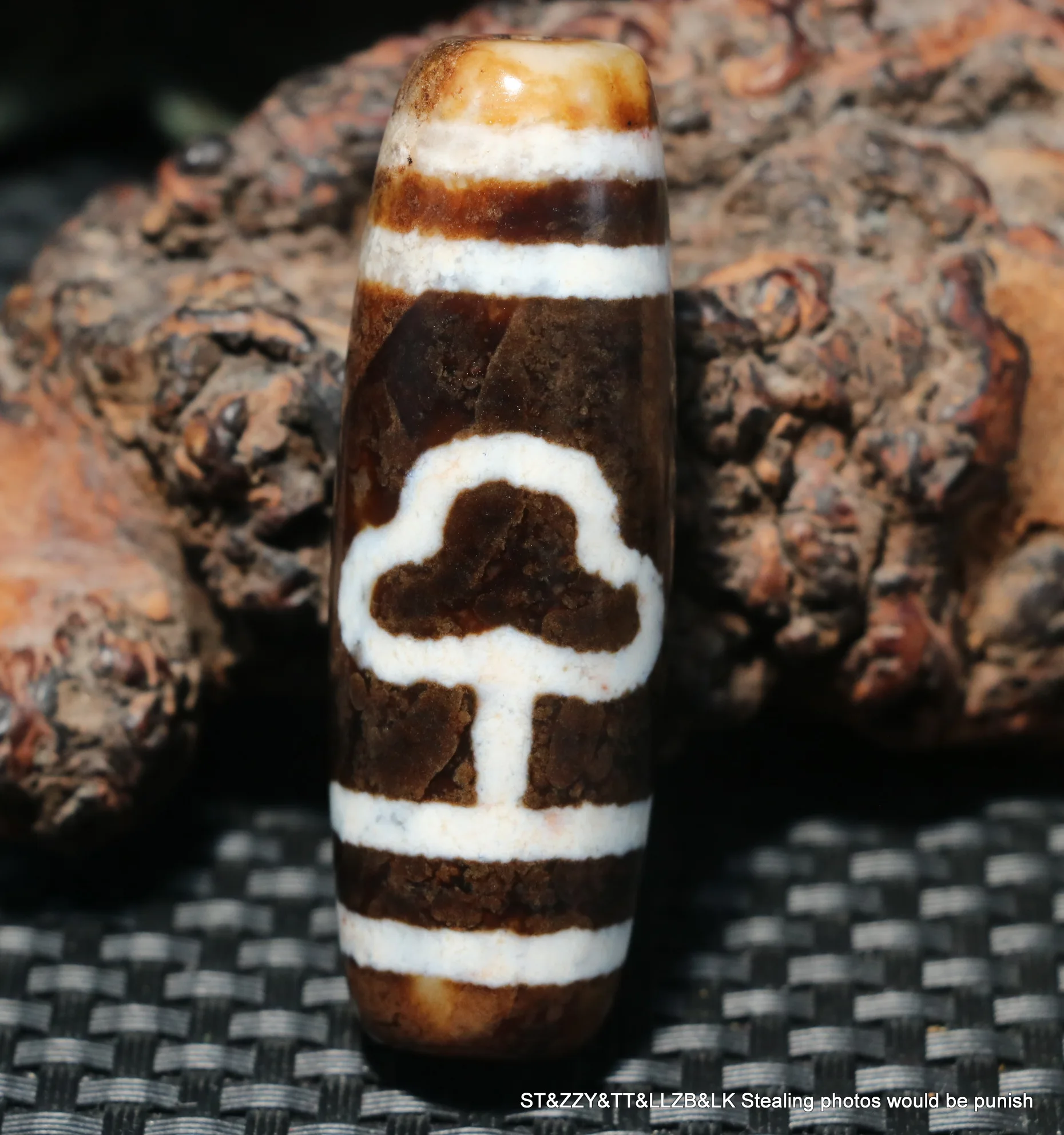 

LKbrother Sauces Magic Energy Tibetan Top Old Agate Bodhi Tree Mercy Symbol Large Drum SHape dZi Bead Pendant Amulet