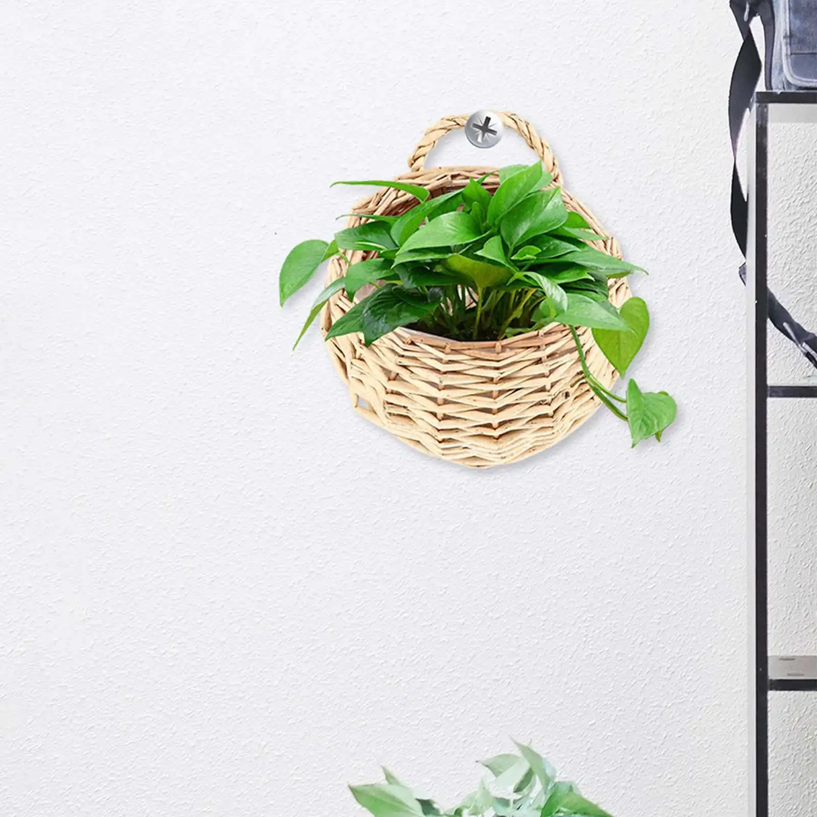 

Подвесная плетеная корзина для цветов из ротанга, дышащая, водонепроницаемая, термостойкая, для декора сада, патио, дома и улицы