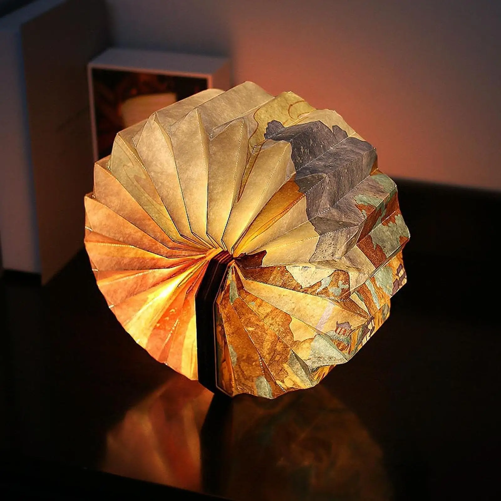 Folding Mood Light Accordion Lamp Foldable Romantic LED Paper Lamp Bedside Table