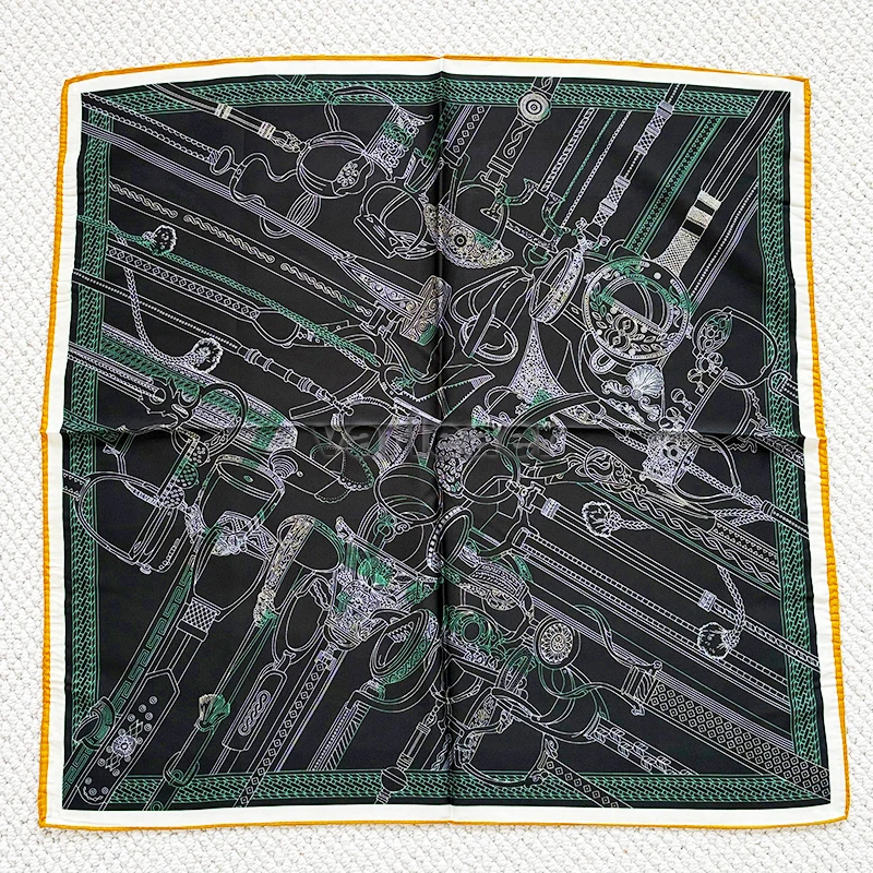 

Double Sided Silk Scarf 70cm Luxury Designers Bandanas Neck Head Accessories Bag Hand Decoration Hand Rolled Edge Shawls