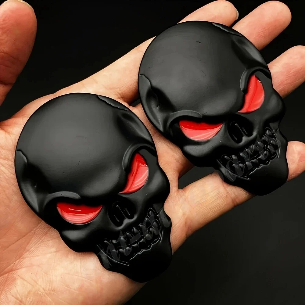 2pcs Skull Pirate Skeleton Buccaneer Head Skull 3D Metal Car Body Sticker Auto Rear Emblem Badge Decal Car Sticker