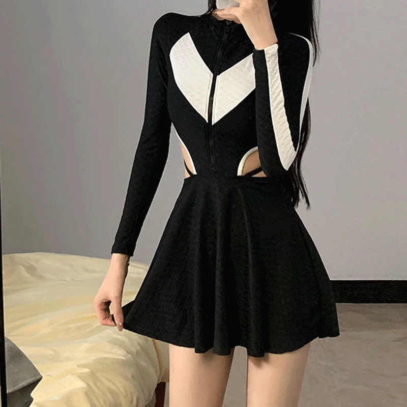 2023 Summer New Sun Protection Korean Conservative Open Back Swimwear Women's Long Sleeved Beach Swimming Dress Bathwear