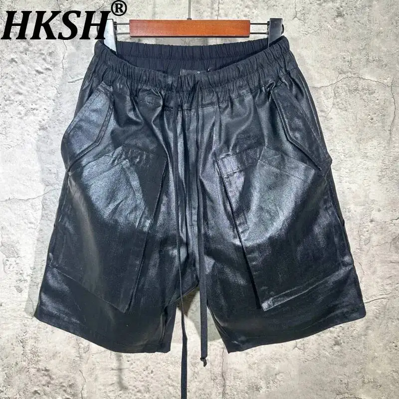 

HKSH Summer New Men Tide Chic Dark Wax-Coated Glossy Three-Dimensional Multi-Pockets Silhouette Trendy Shorts Y2K Capris HK24361