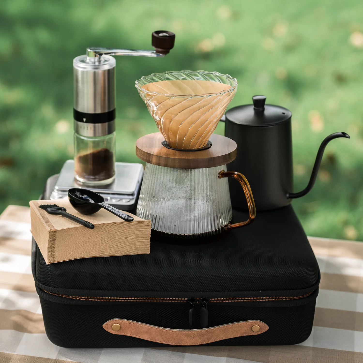 

Portable Camping Manual Coffee Grinder Maker Filter Pot V600 Drip Pour Over Coffee Tea Sets with Travel Box Coffeeware Sets