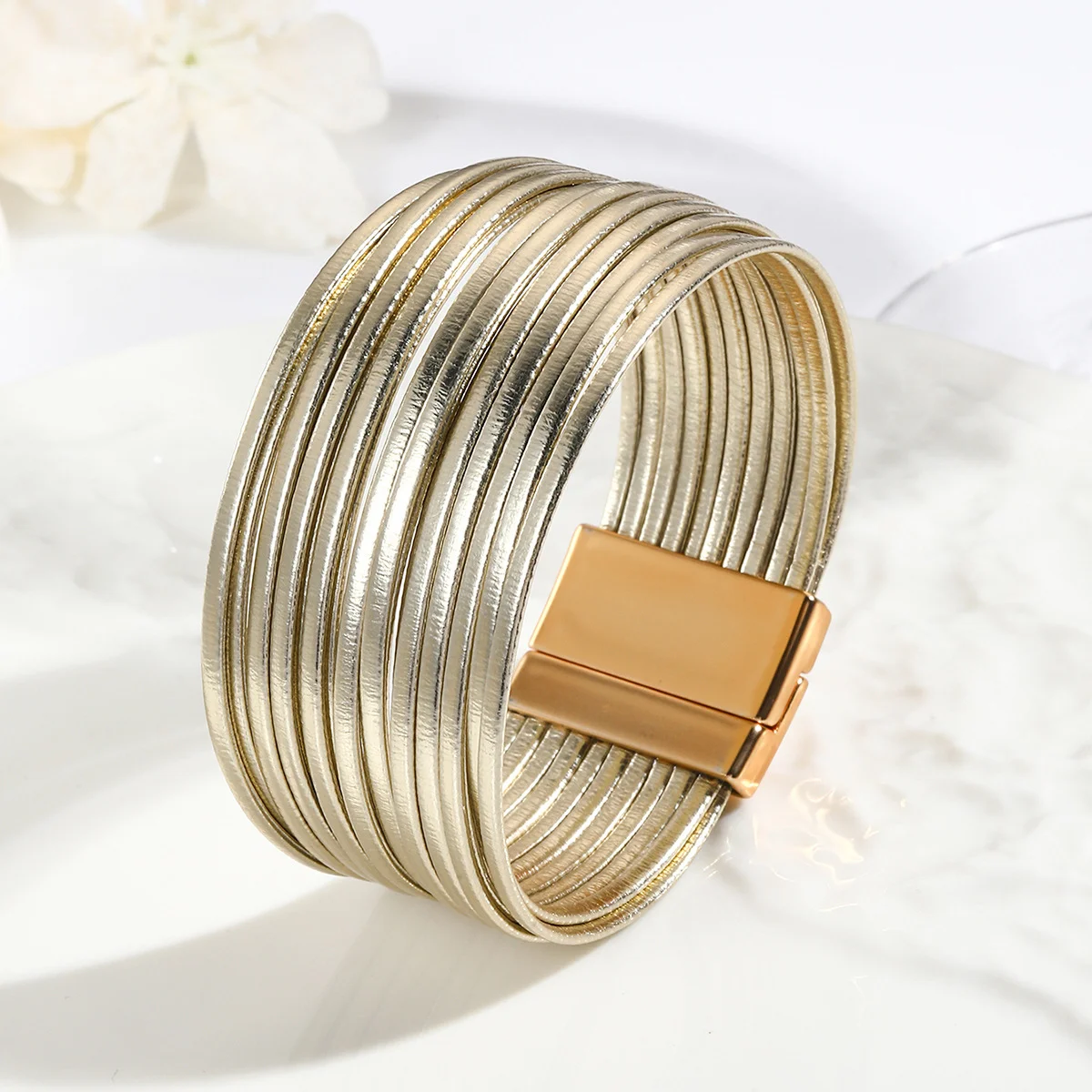 nova-pulseira-feminina-de-varias-pecas-pulseira-de-couro-versatil-pulseira-de-imitacao-de-couro-com-fecho-magnetico-pulseira-de-alta-qualidade