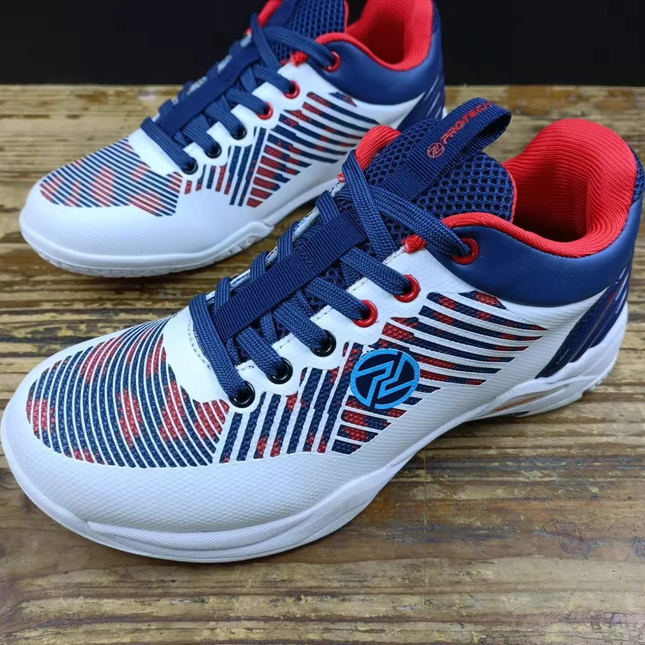 

Новое поступление 2025 года: популярные легкие дышащие высококачественные туфли для фехтования, повседневная обувь для фехтования, тренировочная обувь