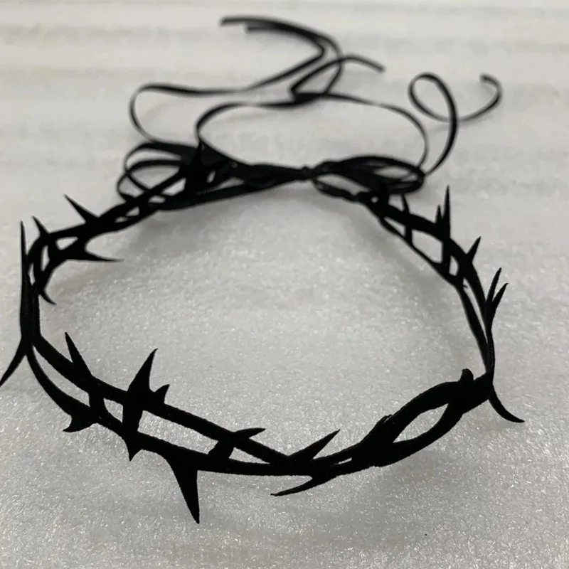 

Черное кружевное бархатное ожерелье с шипами для женщин, готическое панк-рок-колье, модное вечернее колье-чокеры, ювелирные изделия, подарки