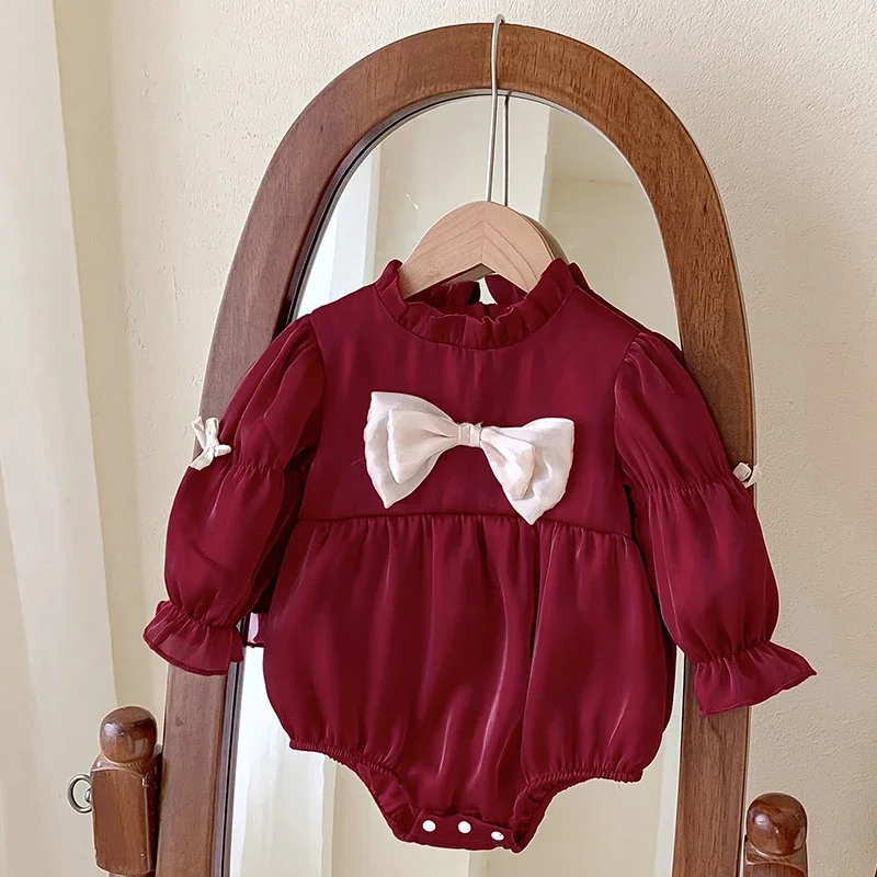 

2025 Christmas Baby Girl Princess Romper with Bow Ruffle Spring Autumn New Red Fake Two Pieces Bodysuit Party Photoshoot Outfit