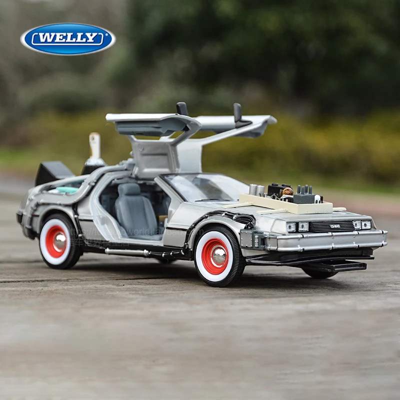 WELLY 1:24 Diecast Alloy Model Car DMC-12 delorean Back to the future Time Machine Metal Toy Car For Kid Toy Gift Collection