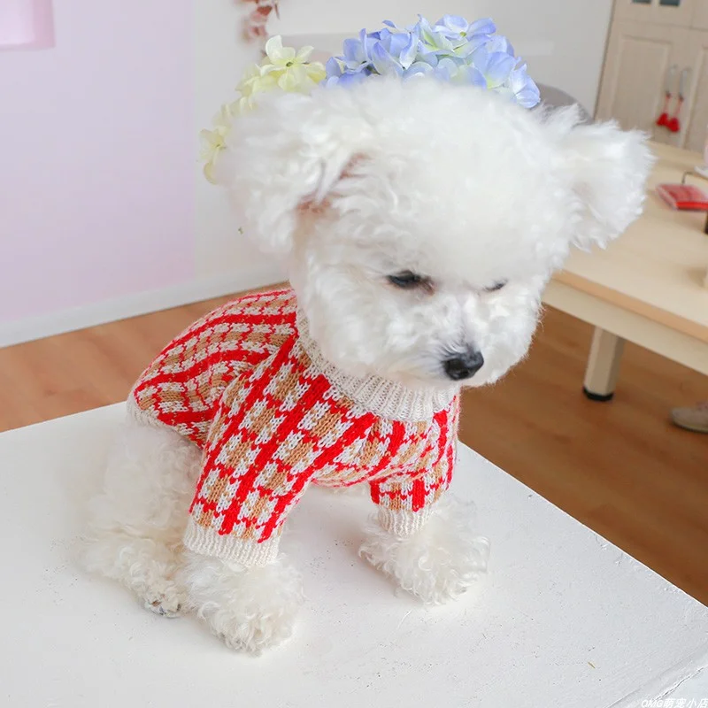 1PC Pet Clothing Autumn/Winter Thickened Pullover Elastic Strawberry Weaver Sweater Suitable for Small and Medium sized Dogs