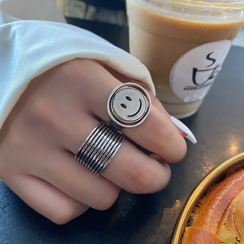 Retro fashion personality smiling face ring simple students do old lasagna index finger adjustable ring