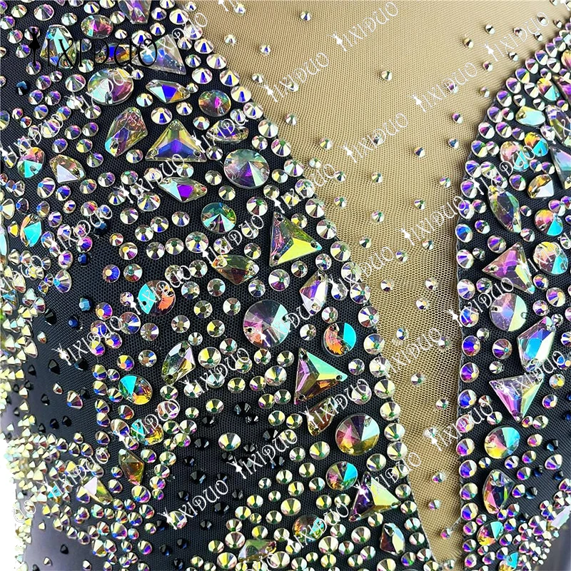 Adult Kids Ice Figure Skating Dress Rhinestone Crystal Long Sleeve Performance Wear Girls Competition Practice Skating Clothes