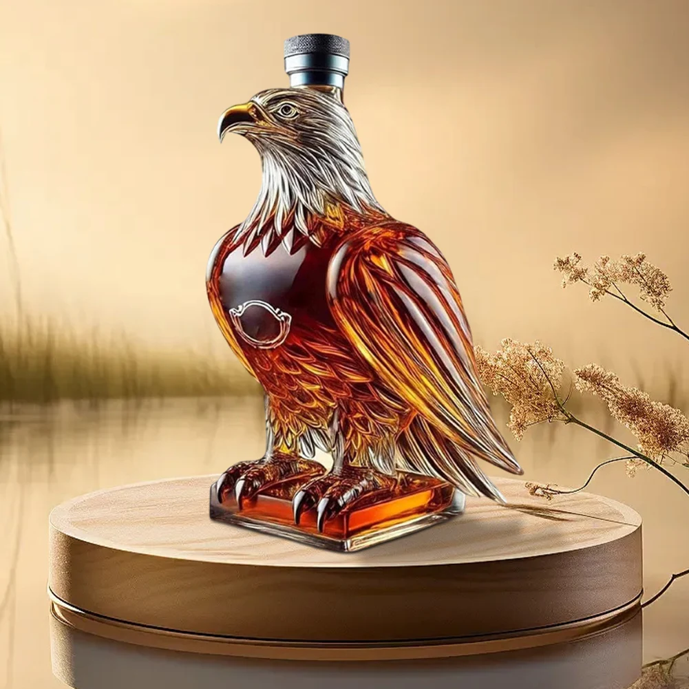 Unique Eagle Design Whiskey Decanter Perfect Gift for Men Fathers Home Bar Decor for Whiskey Enthusiasts