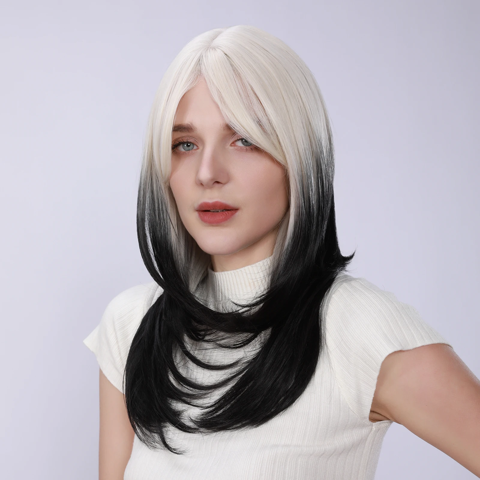 

Короткий парик из синтетического волокна 24 дюйма с боковой челкой, с естественным и пушистым розовым и черным градиентом для женщин.