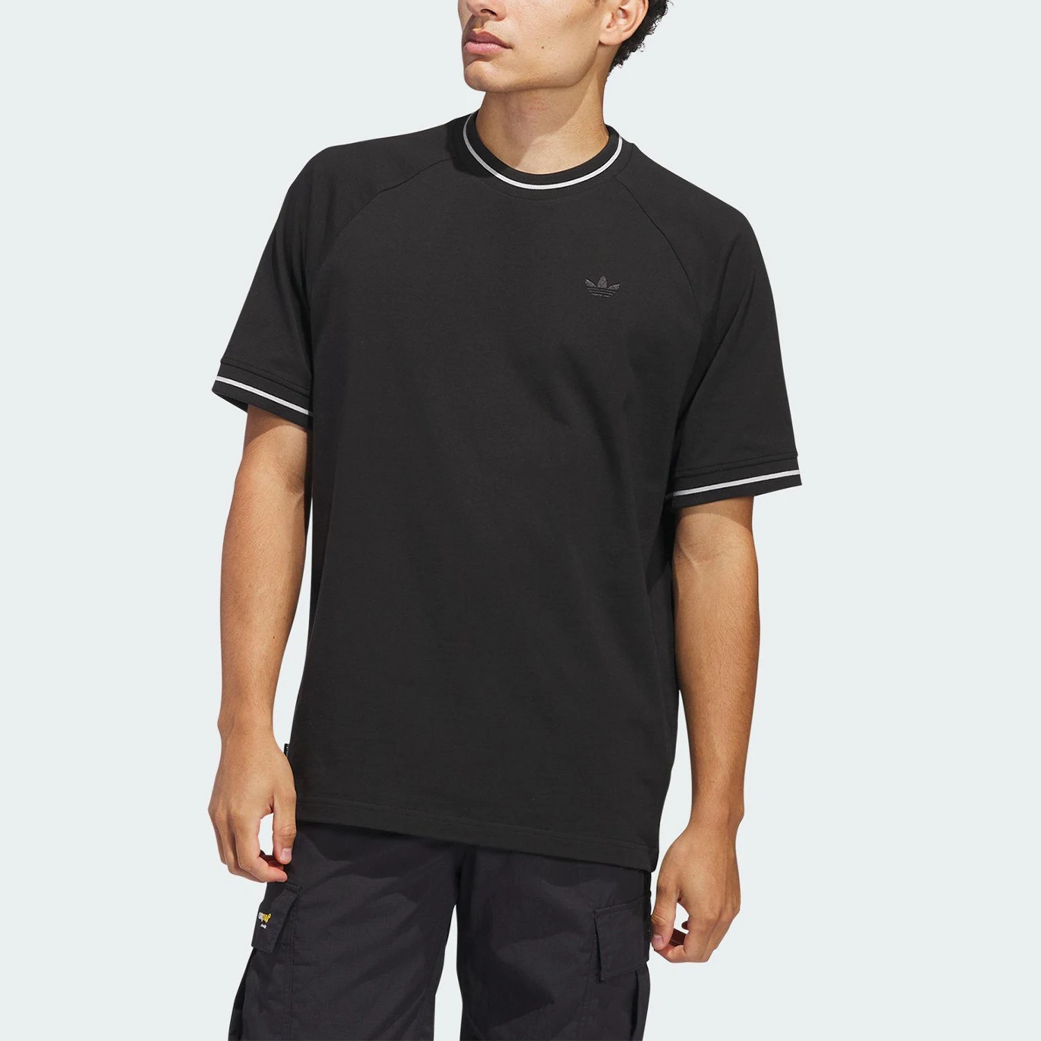 

Adidas genuine Originals Men's Breathable Casual Round Neck Loose Short Sleeve JD2838