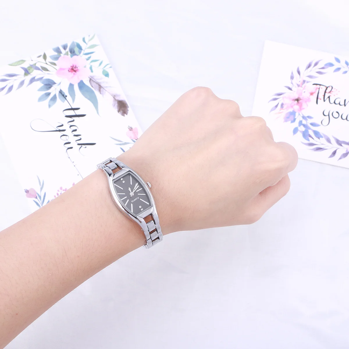 

Quartz Watch Black-Faced Elegant Simple Design Perfect Gift for Women Charming Birthday New Year Wristwatch