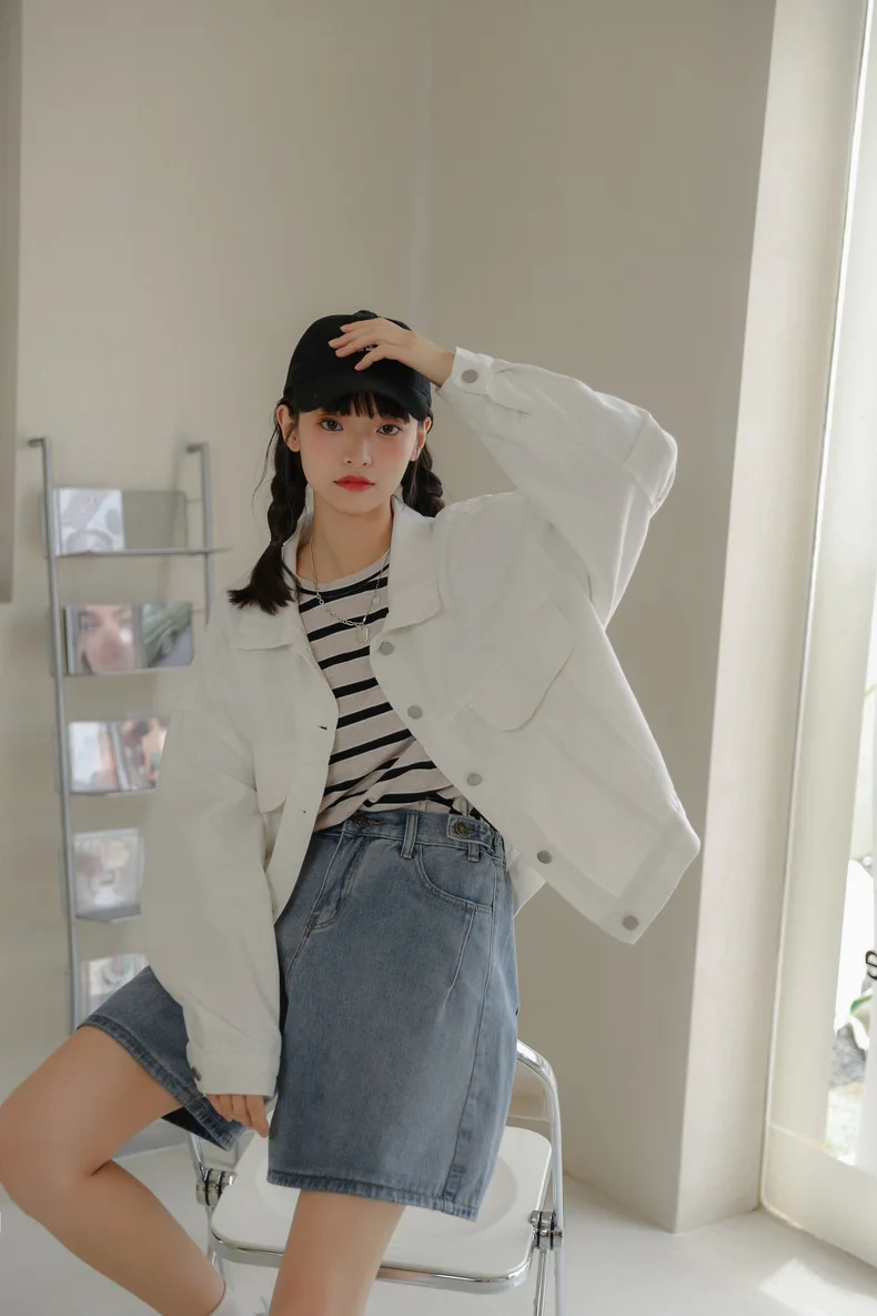 2023 Spring Autumn Denim Jacket Women New Fashion Kpop Loose Jeans Jacket Versatile Short Casual Coat