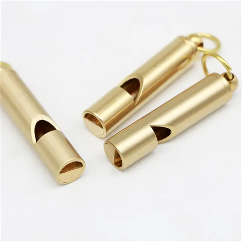 

1 шт. латунный свисток для выживания на открытом воздухе, оборудование для вентиляторов, ретро рефери, латунный свисток, чистая латунь, свисток для выживания