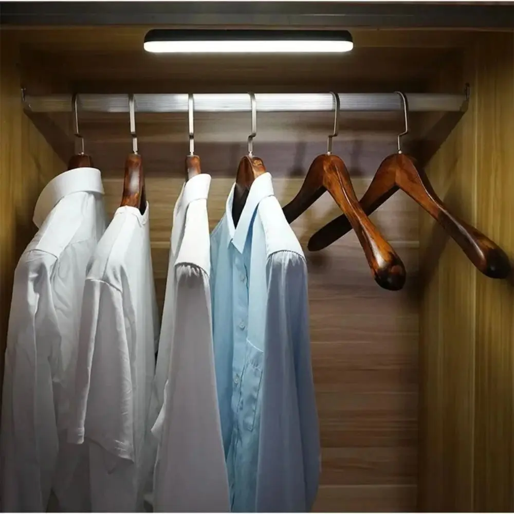 Lampada per trucco a LED con interruttore tattile Lampada frontale a specchio magnetico wireless Lampada a LED moderna a parete per uso domestico