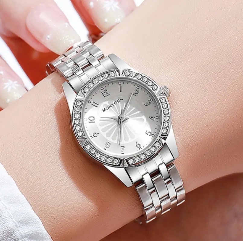 Fashion Daisy Surface Women's Quartz Watch Luxury Diamond Studded Dial Watches for Women Ladies' Versatile Watches Wholesale