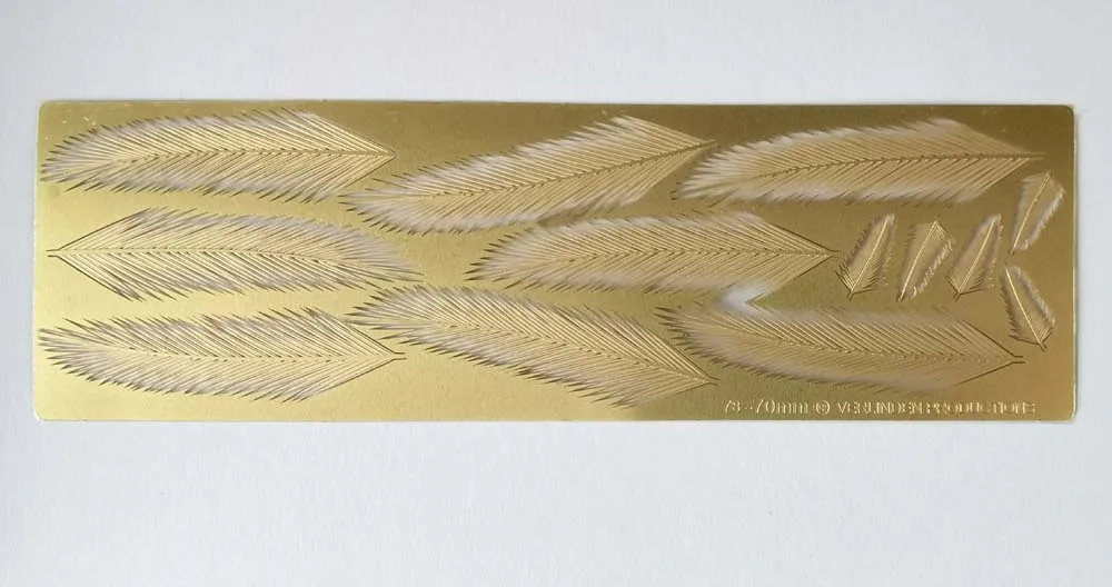 New 1/35 Etching Sheet Tropical Plant Leaves For Scene Modeling Upgrade Metal Accessory(bigger Leaf parts))