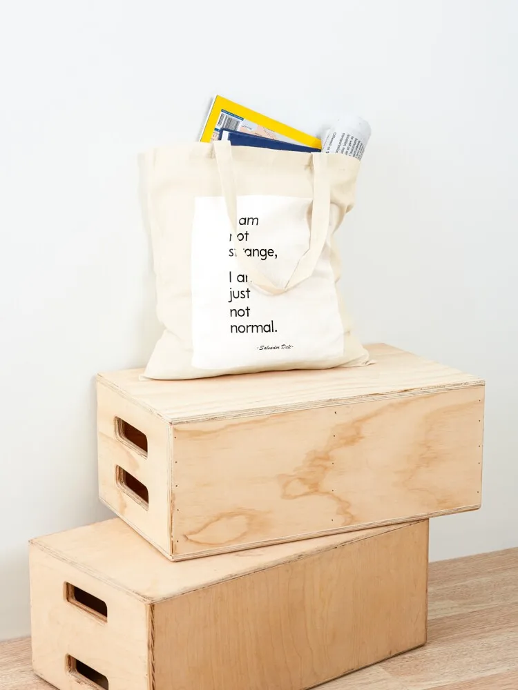 أنا لست غريبة، أنا فقط لست عاديًا حقيبة حمل بيضاء كبيرة حقيبة صديقة للبيئة سيدة عظيمة