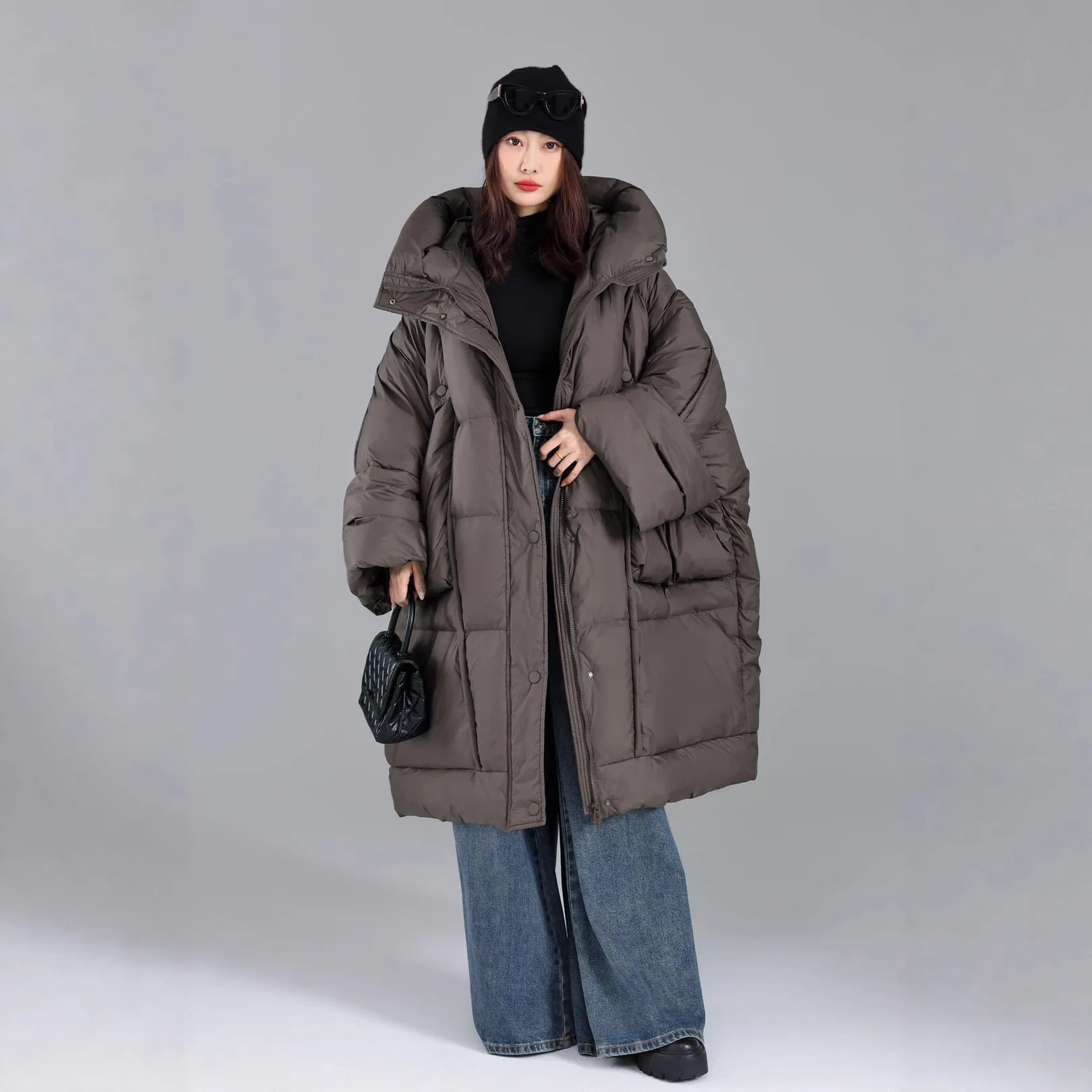 2026 Winter New Women's Down Jacket Windproof Oversized Large Down Jacket