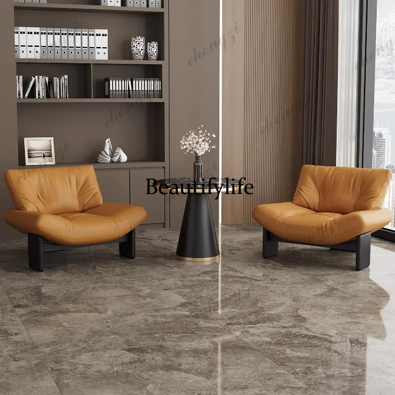 M138 PPP Designer Bedroom Living Room Chairs Adults White Weird Designer Living Room Chairs Luxury Design Muebles Para Hogar Fur