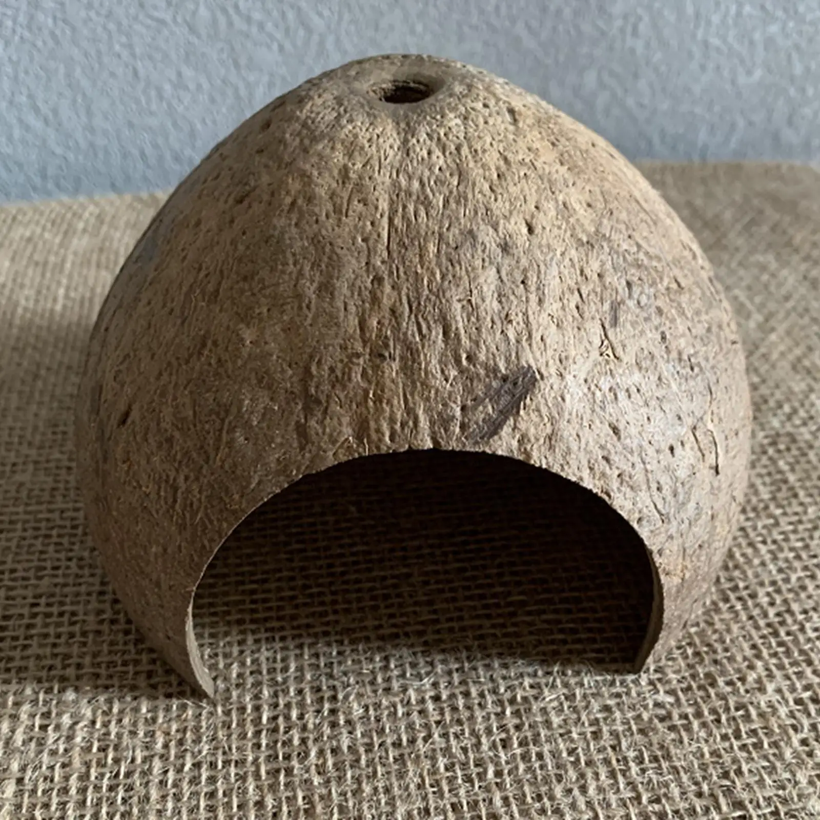 Hermit Crab Coconut Shell Hut Wooden Fish Tank Decor Breeding Shelter Hole Cave for Aquatic Pets Comfortable Nest